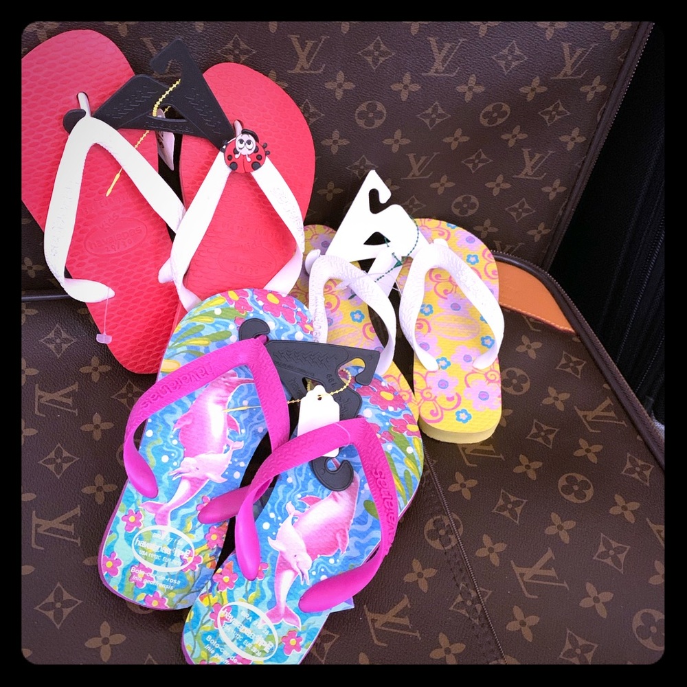 NWT Havaiana’s 3 pair girls size 8/10,11/12,13